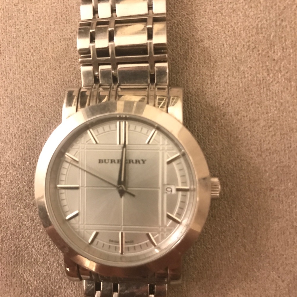 Burberry Men’s Watch - Picture 2 of 4